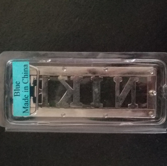 4 for $10 Nike belt buckle - Picture 3 of 3